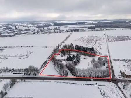 propriété de plain-pied sur 1 5 hectare en zone d'habitat