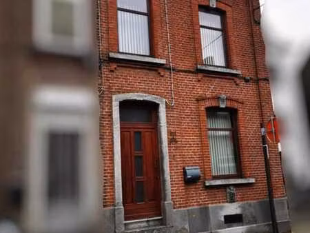 maison 2 façades avec jardin