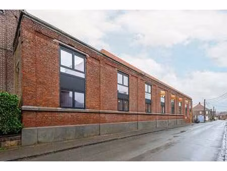 maison neuve 2 chambres avec terrasse et parking!