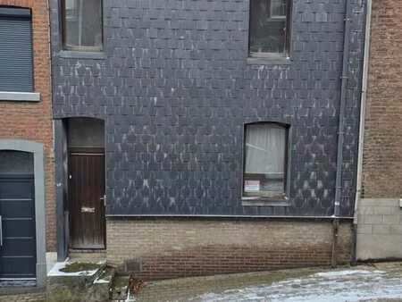 petite maison de rapport (5%net) a restaurer