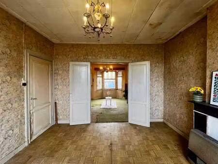 petite maison 4 façades de +/- 75m2