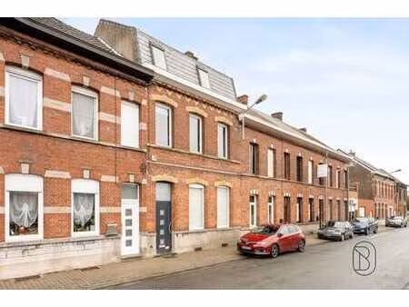 charmante maison de maitre (5ch) avec jardin et garage!