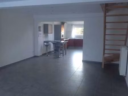 velaine s/s maison à louer 3 ch jardin terrasse parking