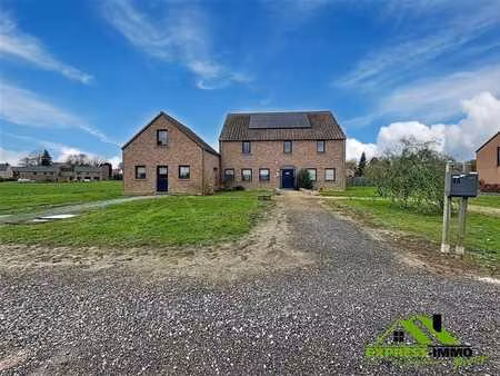 villa de 256m² habitable à villers le peuplier