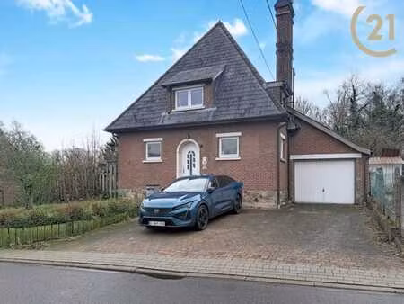 charmante villa 3 chambres avec grand jardin sud-est