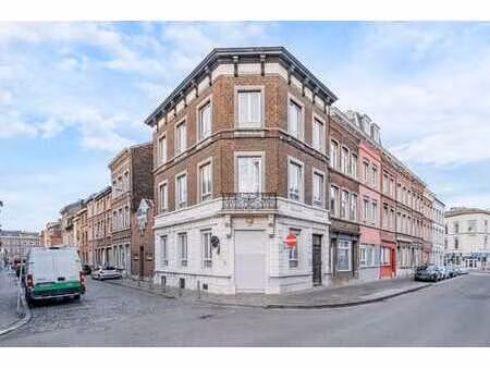 spacieuse maison de maître