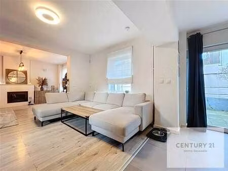 **sous option** ophain - maison rénovée  3 chambres  grande