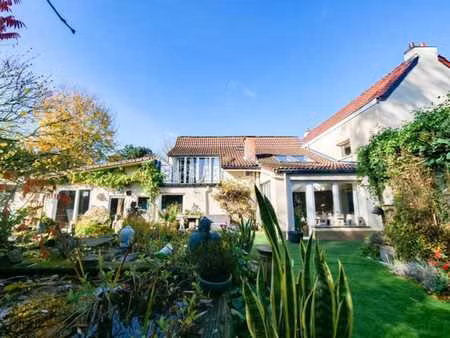 cadre verdoyant - parking - nombreuses possibilités