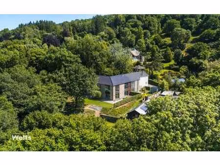 magnifique villa contemporaine en pleine nature !