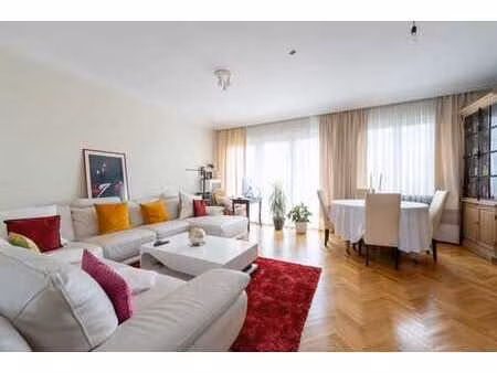 appartement lumineux avec terrasse – 7ᵉ étage – etterbeek