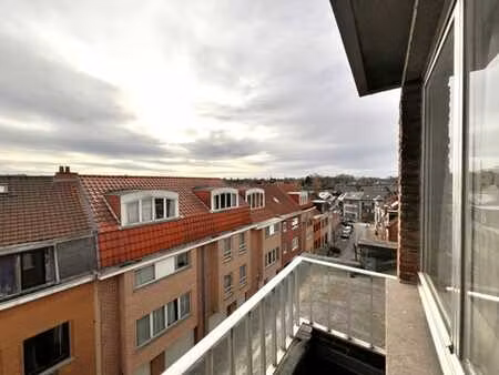 prox. pl. dumon - appartement 1 ch. + bureau