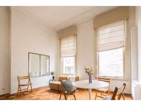 superbe duplex dans une authentique maison néoclassique