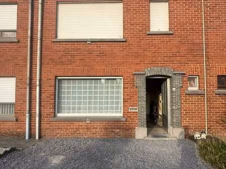 maison dans un quartier calme avec 4 chambres à vendre