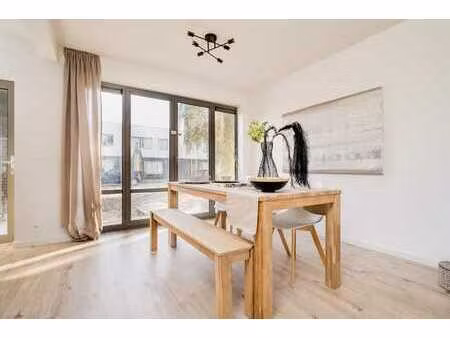 maison familiale prête avec 4 chambres  garage et jardin