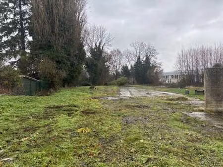 terrain pour la construction d'un ou plusieurs immeubles