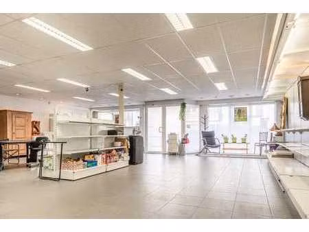 handelspand met duplexappartement met 6 slaapkamers