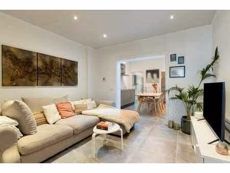 gezellige rijwoning met tuin en garage in muizen