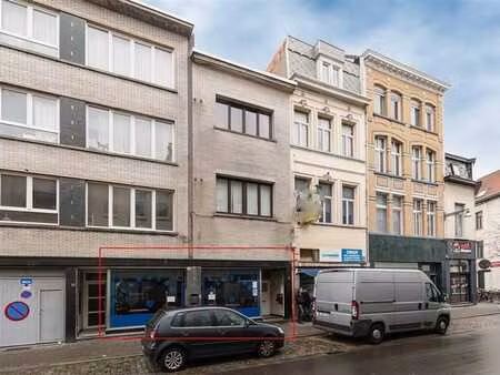 commerce - rez-de-chausée