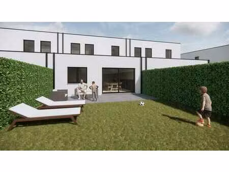 maisons nouvelles avec 3 chambres et jardin à lede !