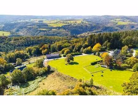 belle parcelle à bâtir de 2.005 m² dans un écrin de verdure