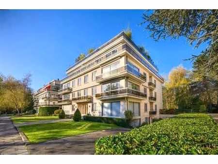 bel appartement de 4 chambres avec terrasse et double garage