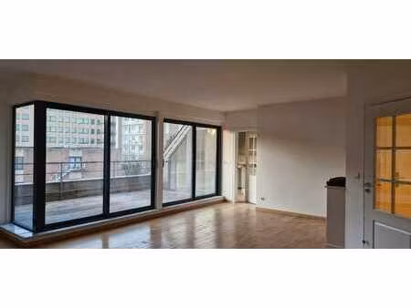 appartement lumineux 2 chambres avec terrasse
