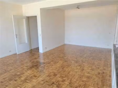 grad studio avec terrasse