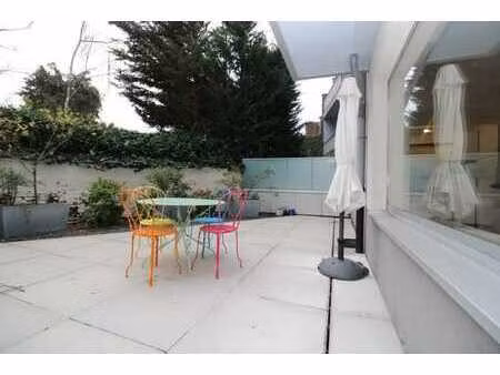 avenue montjoie - studio de +/- 45m² avec grande terrasse