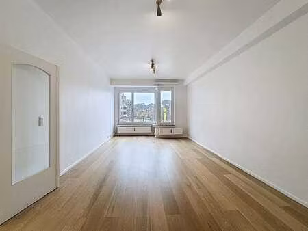 appartement 2 chambres - disponible immédiatement