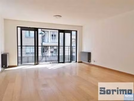 proximité cora - appartement 1  terrasse et parking