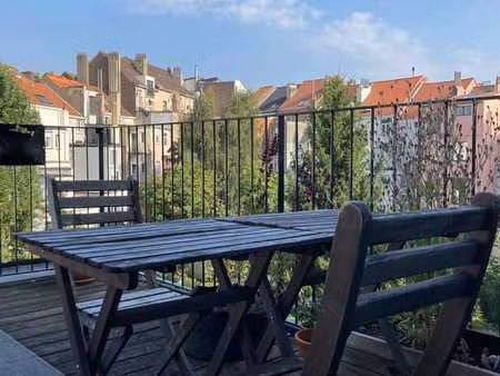 1060 av. du roi -71 m²+12m² terr.- duplex 2ch.–charme– 01.04