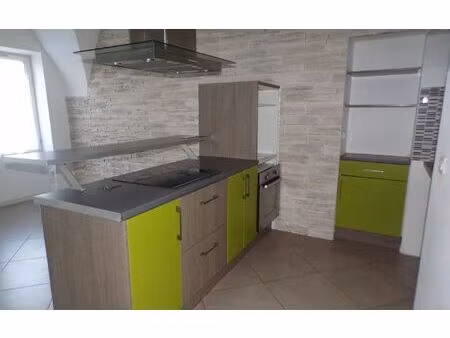 location appartement  49.5 m² t-2 à cabrières-d'aigues  600 €