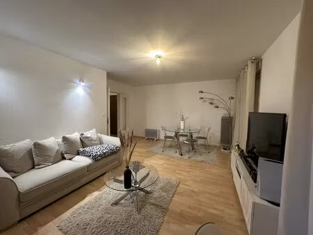 location appartement 3 pièces 71 m² à castanet-tolosan (31320)