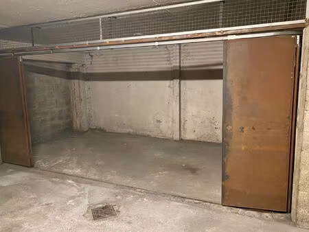 location garage 14 m² à nice (06300)
