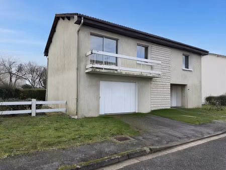 vente maison  123.00m²  poitiers