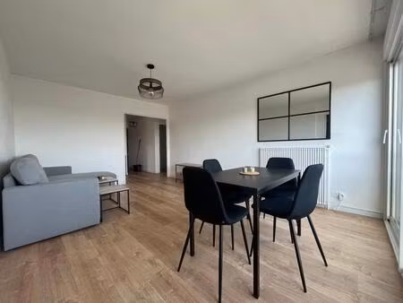 ramonville-st-agne  appartement rénové type 3 avec balcon  ascenseur  parking et cave