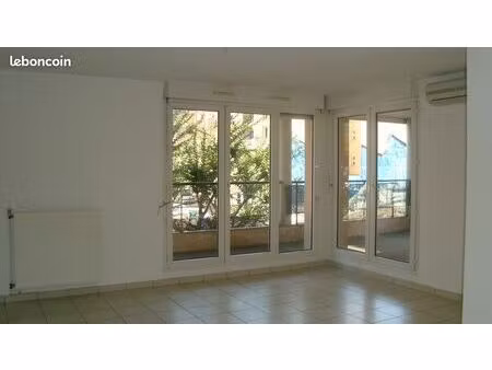 t3 avec blacon et parking - toulouse canal du midi / minimes