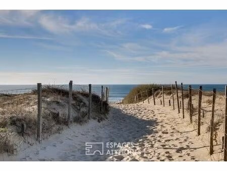 villa patio au pied des dunes  plage des bourdaines