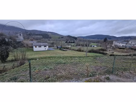 terrain constructible de 2295 m2
