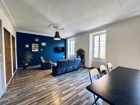 location appartement 3 pièces 98 m² à collobrières (83610)