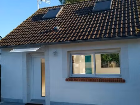 maison individuelle de 39 m2 avec cours