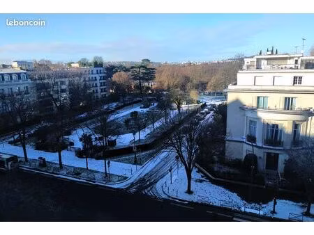 location 90m2 75016 muette