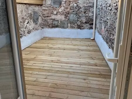 superbe t3 climatisé de 87 m² + terrasse- hypercentre agen