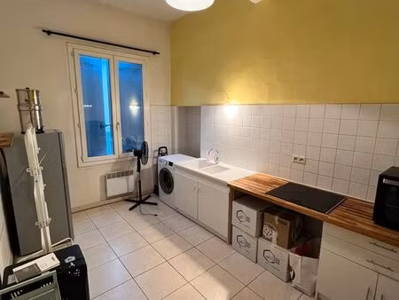 à louer – grand t2 de charme au cœur de montpellier