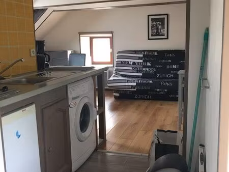 centre epernon à 40mn paris montparnasse petit appartement meublé tout confort