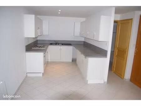 appartement duplex t4 avec 3 chambres. 90m2