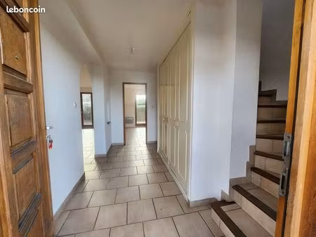 maison t4 mitoyenne avec garage et jardin