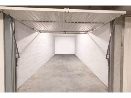 vente garage 19 m² saint-cyr-sur-mer (83270)