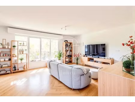 vente appartement 4 pièces 105.98 m² à saint-cloud (92210)  735 000 €