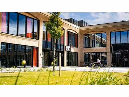 555 m² de bureaux élégants près de leuvensesteenweg